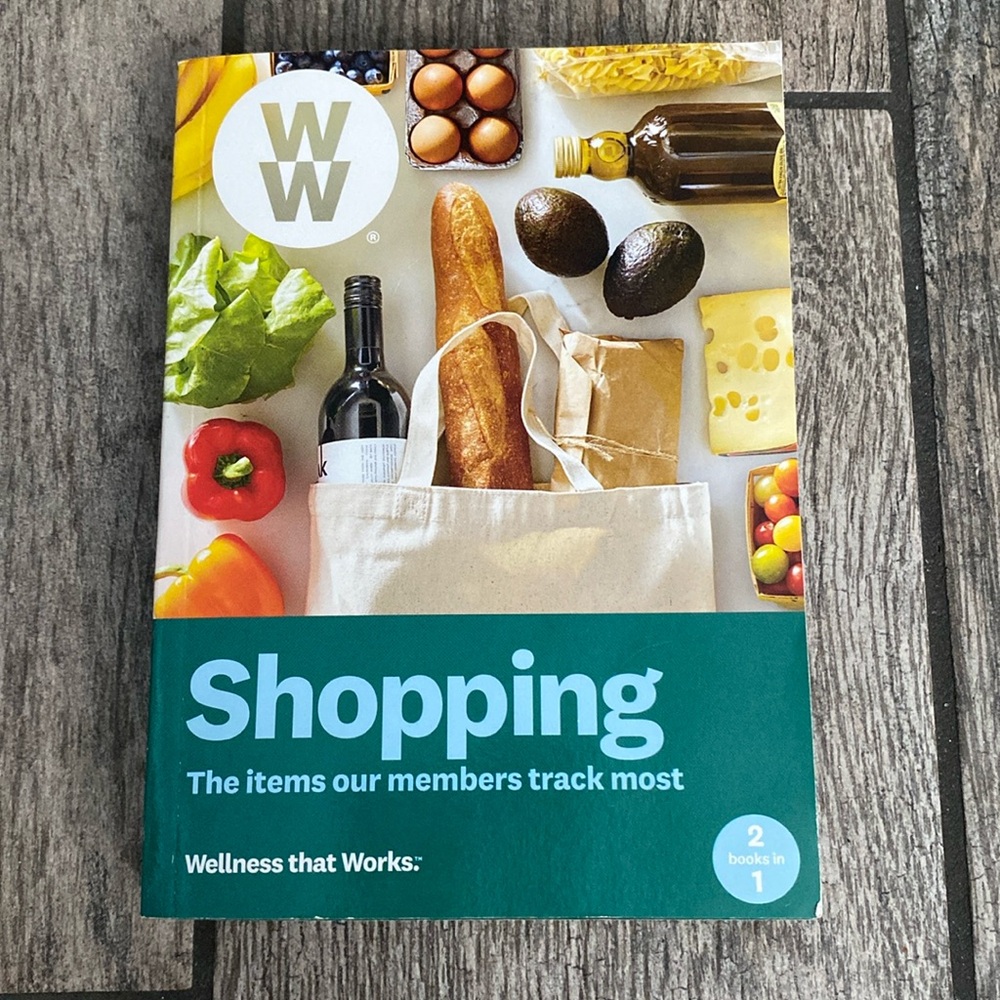 Weight Watchers 2019 Dining Out & Shopping Guide Book WW